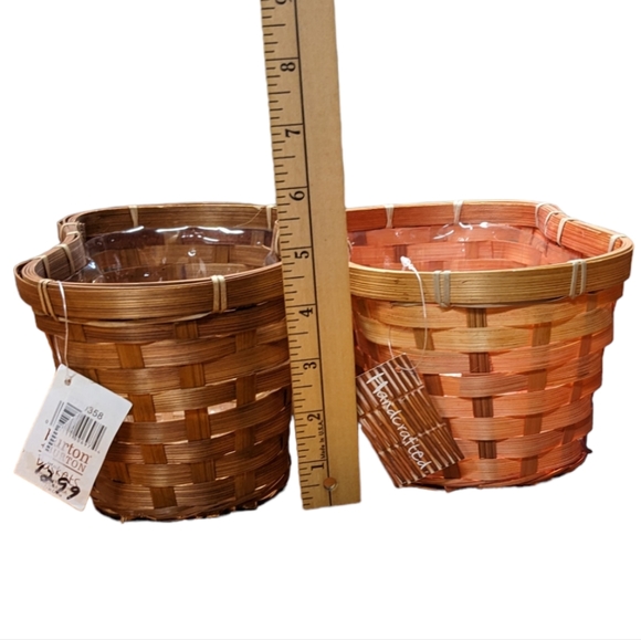 Burton & Burton Set of 2 Brown & Peach Colored Peanut Shaped Planter Baskets - Picture 6 of 10